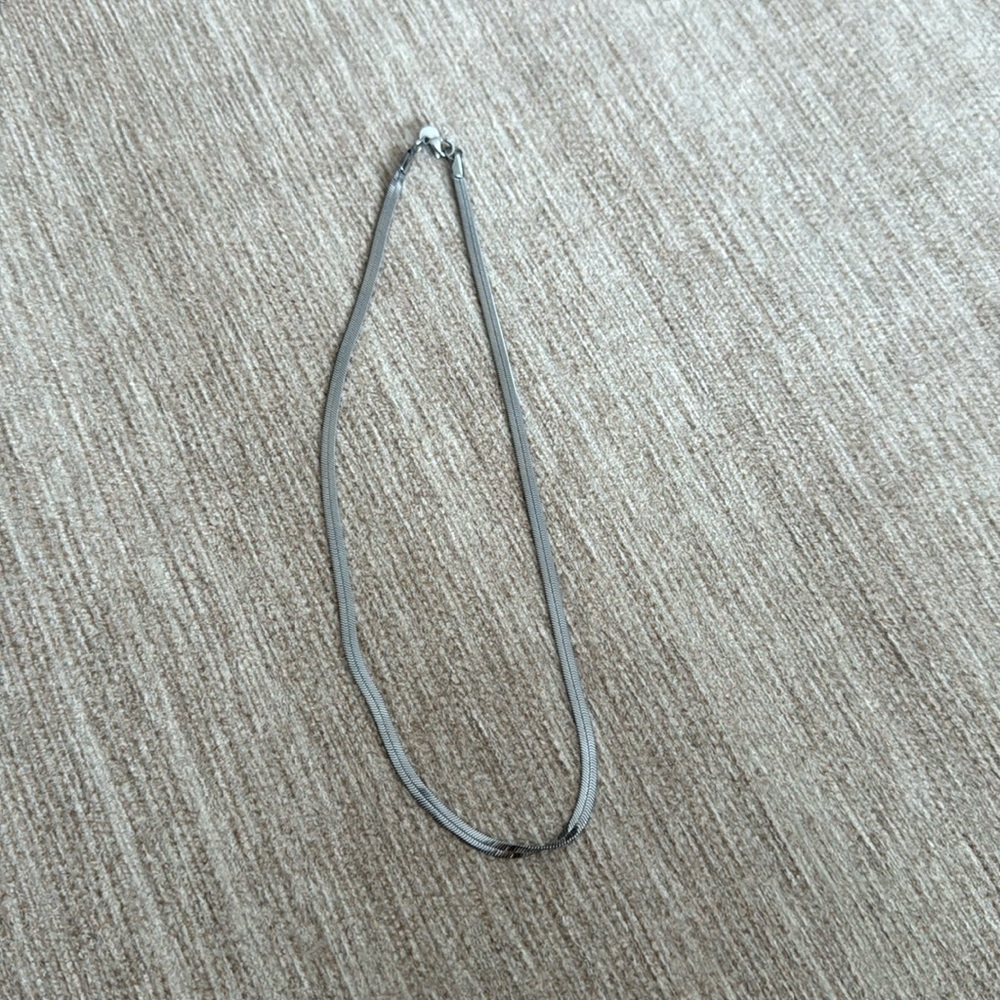 Silver tone D. Louise Essentials necklace